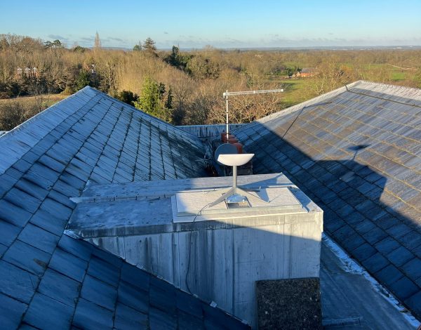 Starlink installation on a stately home