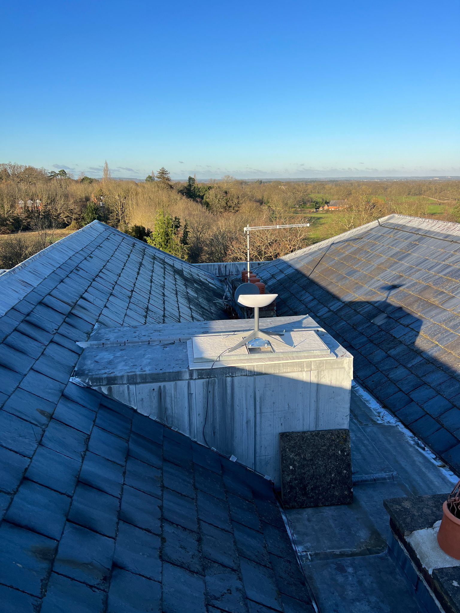 Starlink installation on a stately home